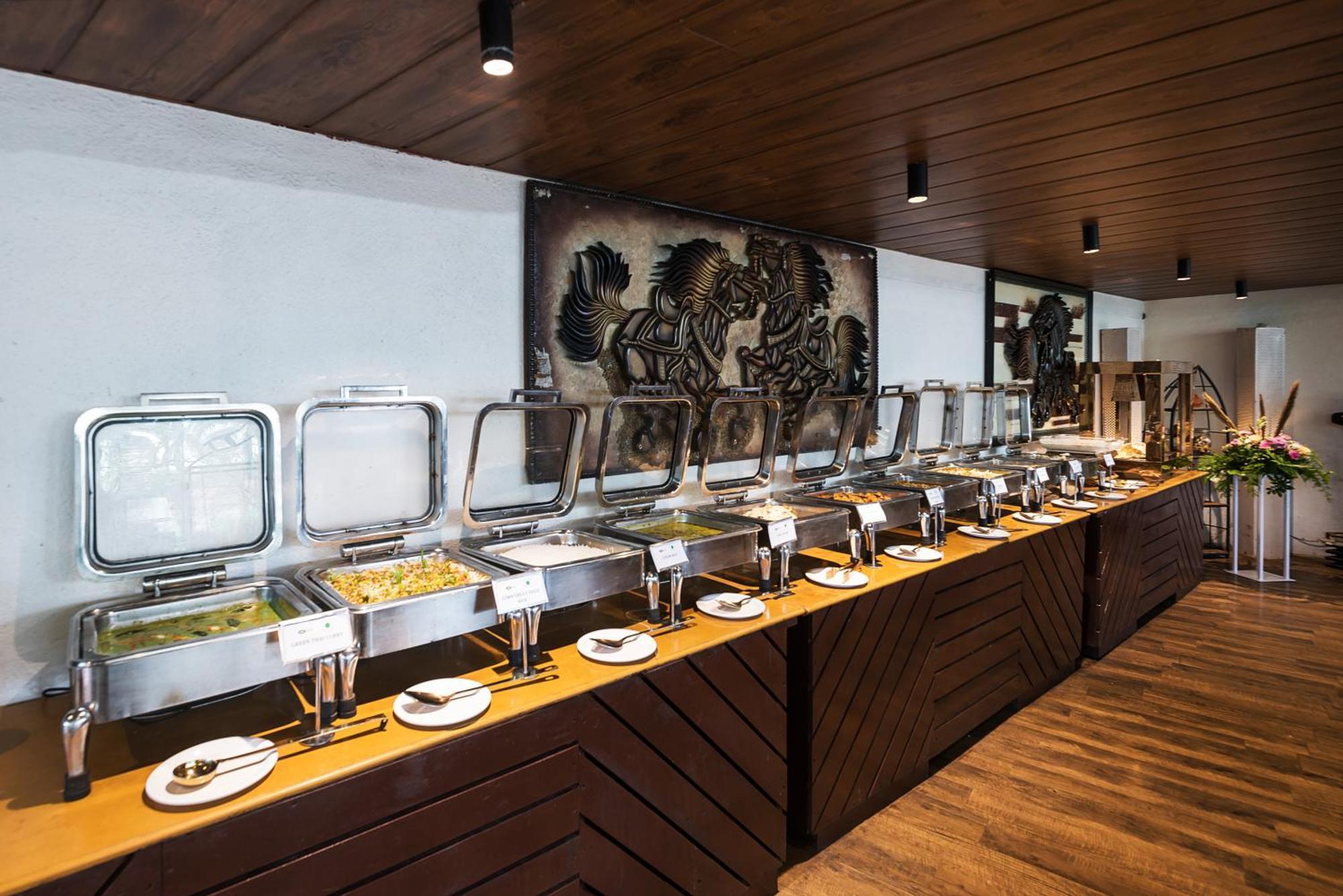 Manas Lifestyle Resort, Igatpuri Exteriör bild