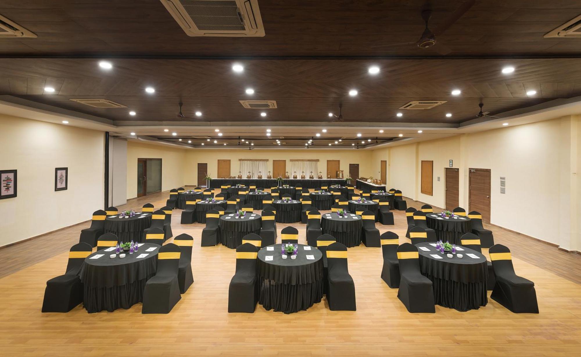 Manas Lifestyle Resort, Igatpuri Exteriör bild