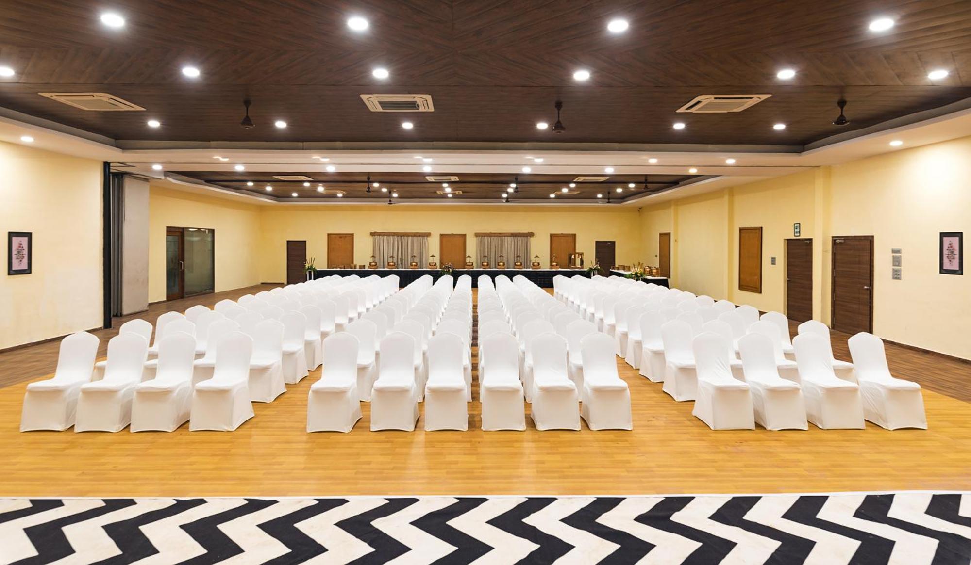Manas Lifestyle Resort, Igatpuri Exteriör bild