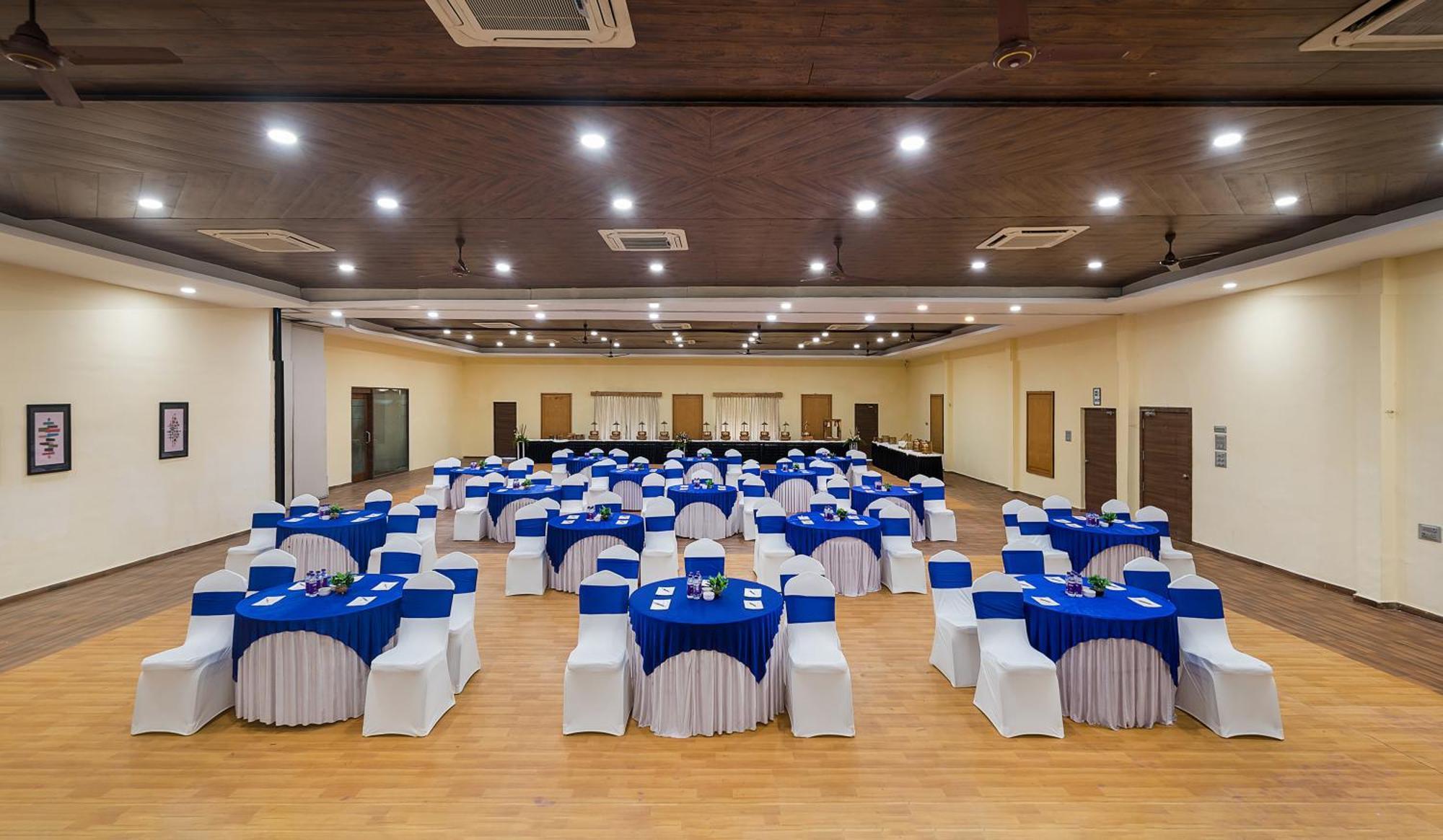 Manas Lifestyle Resort, Igatpuri Exteriör bild