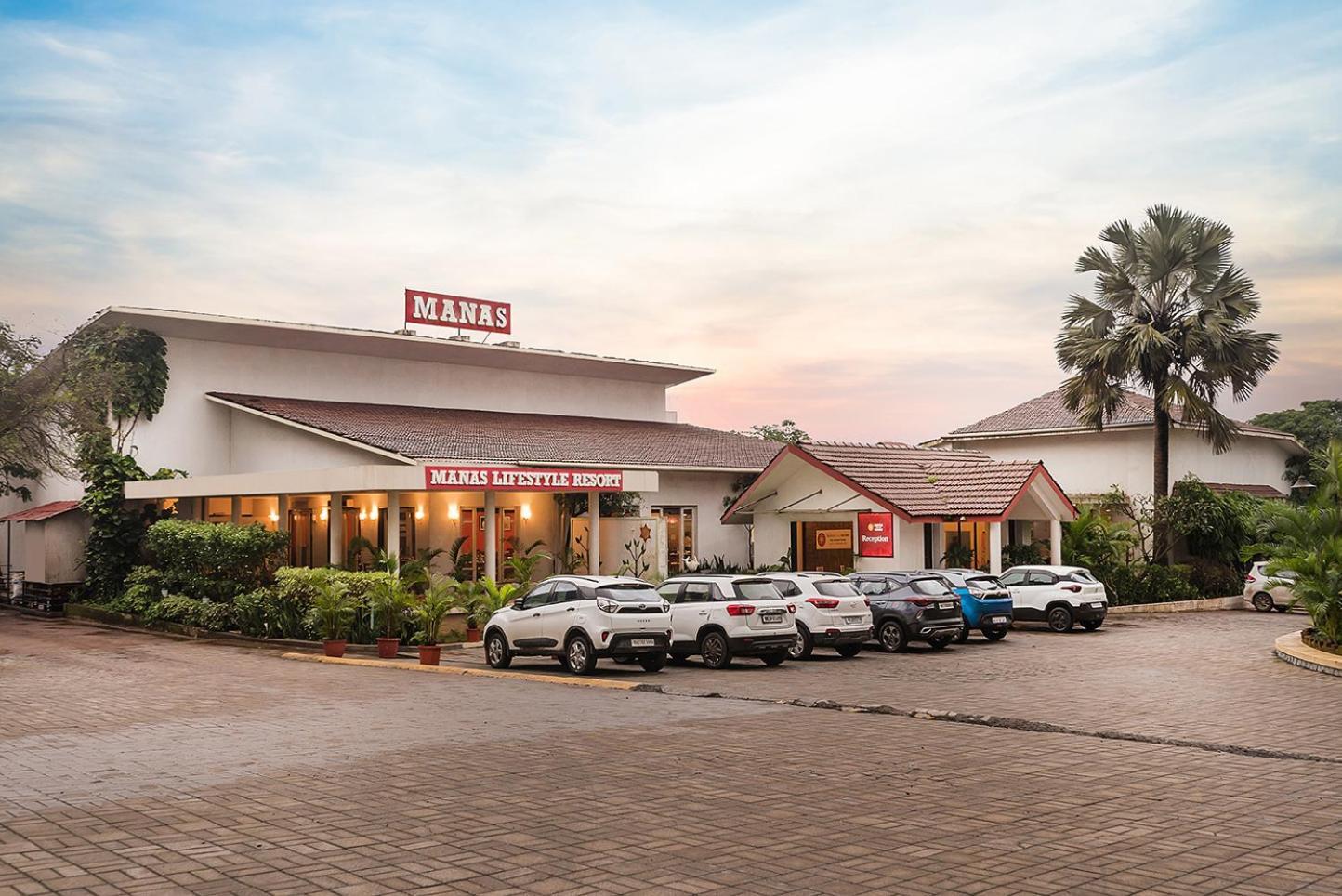 Manas Lifestyle Resort, Igatpuri Exteriör bild