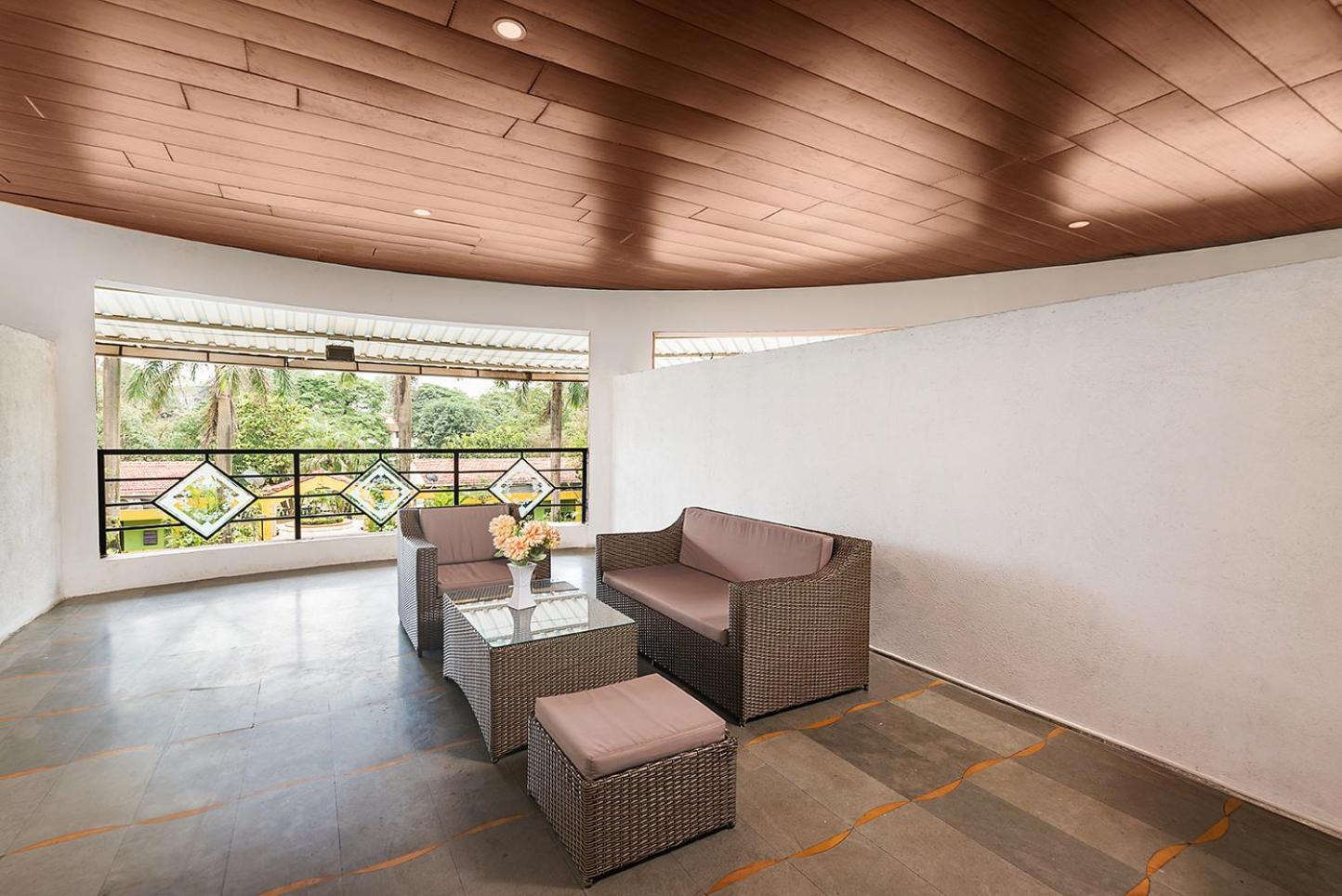 Manas Lifestyle Resort, Igatpuri Rum bild