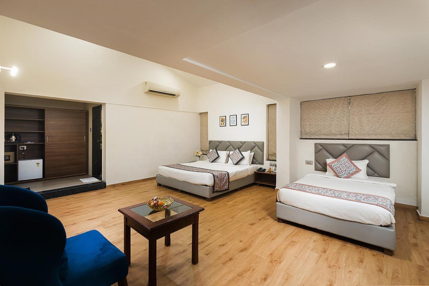 Manas Lifestyle Resort, Igatpuri Rum bild