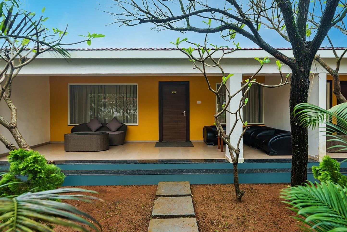 Manas Lifestyle Resort, Igatpuri Rum bild